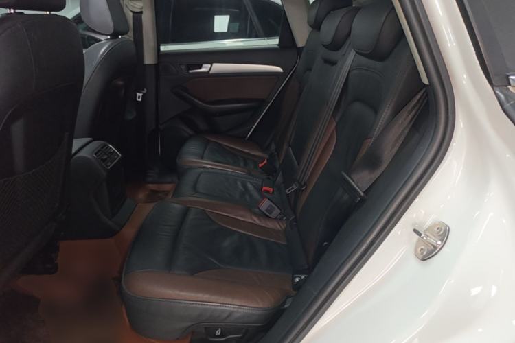 Used Audi Q5 2017 40 TFSI Technology Edition Left Rear Seat