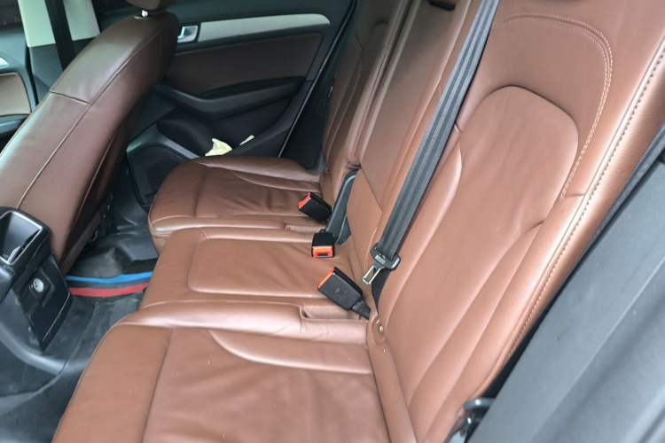 Used Audi Q5 2017 40 TFSI Ambition Edition Left Rear Seat