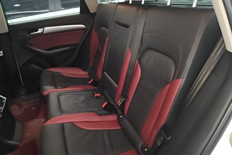 Used Audi Q5 2017 Plus 40 TFSI Technology Model Left Rear Seat