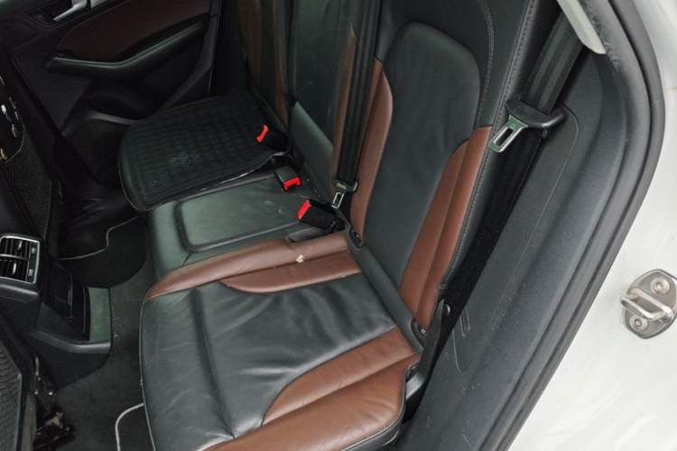 Used Audi Q5 2017 Plus 40 TFSI Technology Model Left Rear Seat