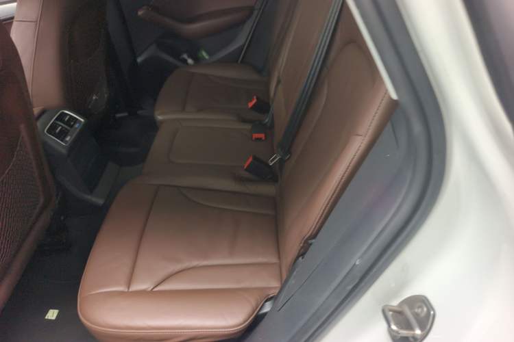 Used Audi Q5 2017 Plus 40 TFSI Technology Model Left Rear Seat