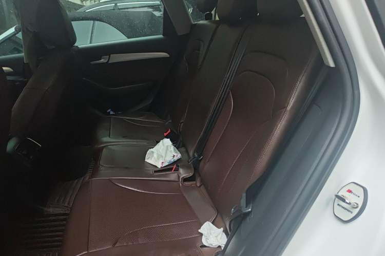 Used Audi Q5 2017 40 TFSI Comfort Model Left Rear Seat