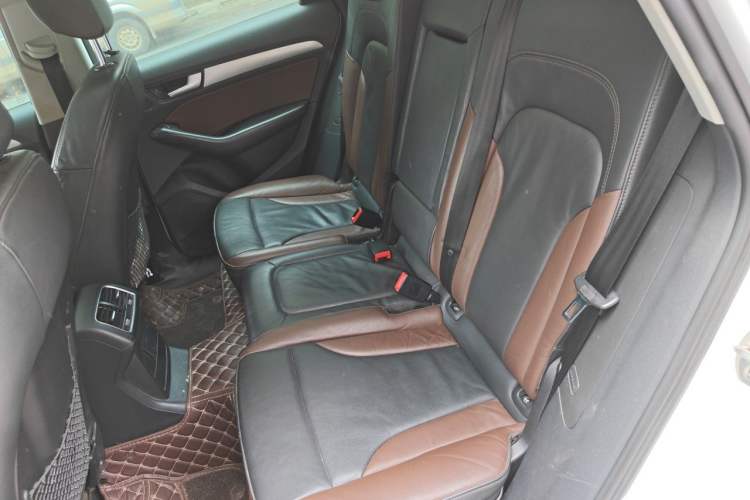 Used Audi Q5 2017 Plus 40 TFSI Technology Model Left Rear Seat