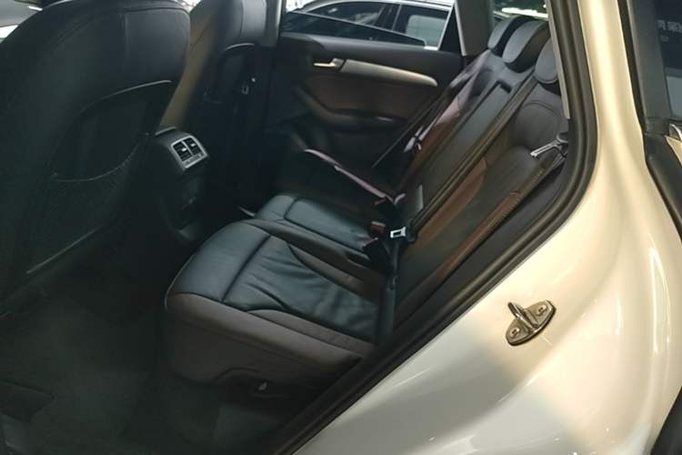 Used Audi Q5 2017 Plus 40 TFSI Technology Model Left Rear Seat