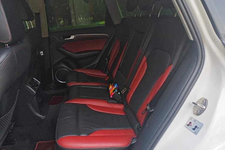 Used Audi Q5 2017 Plus 40 TFSI Comfort Model Left Rear Seat