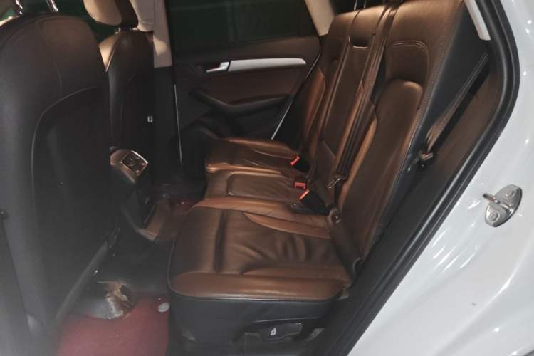 Used Audi Q5 2017 40 TFSI Ambition Edition Left Rear Seat