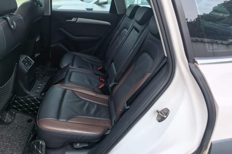 Used Audi Q5 2017 Plus 40 TFSI Technology Model Left Rear Seat