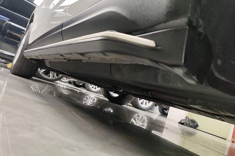 Used Audi Q5 2017 40 TFSI Technology Edition Left Side Sill