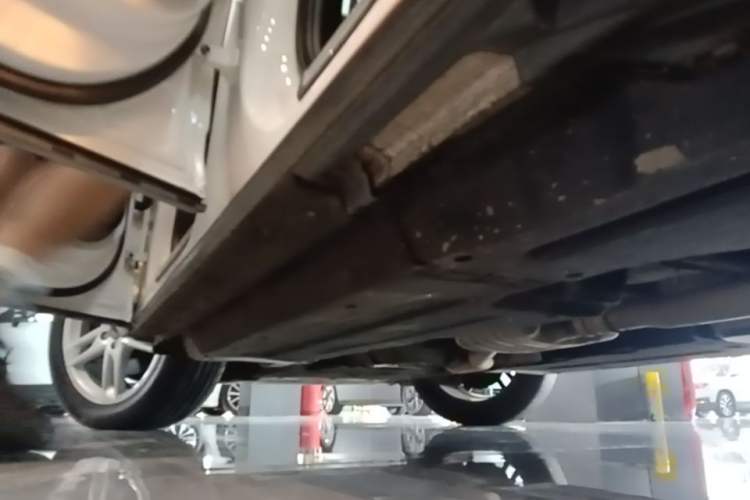 Used Audi Q5 2017 Plus 40 TFSI Technology Model Left Side Sill