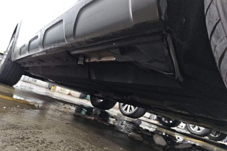 Used Audi Q5 2017 Plus 40 TFSI Technology Model Left Side Sill