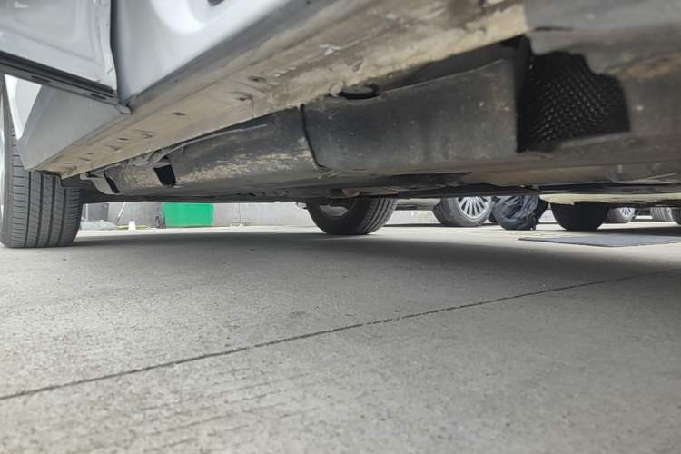 Used Audi Q5 2017 40 TFSI Ambition Edition Left Side Sill