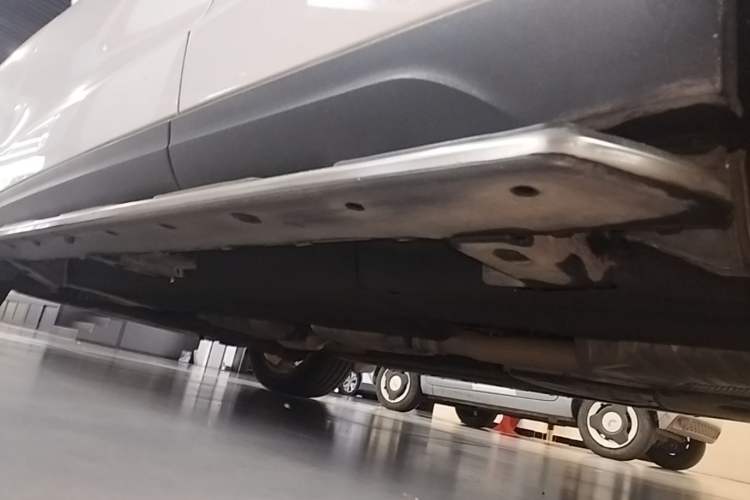 Used Audi Q5 2017 40 TFSI Ambition Edition Left Side Sill