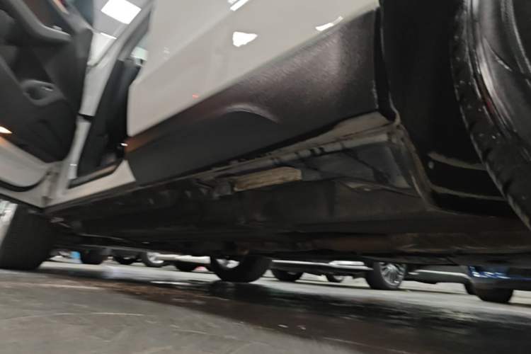 Used Audi Q5 2017 40 TFSI Ambition Edition Left Side Sill
