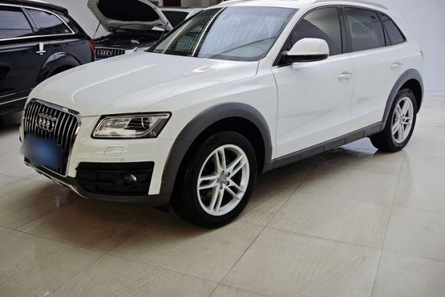 Used Audi Q5 2017 Plus 40 TFSI Technology Model
