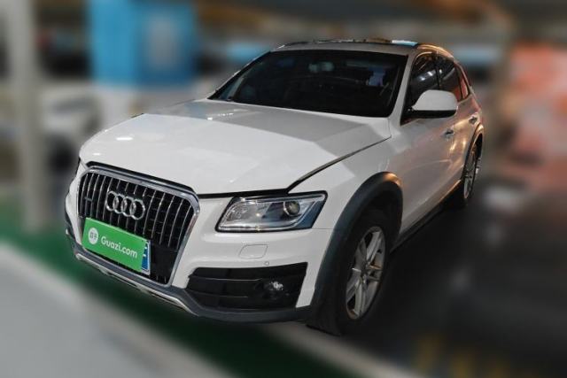 Used Audi Q5 2017 Plus 40 TFSI Technology Model