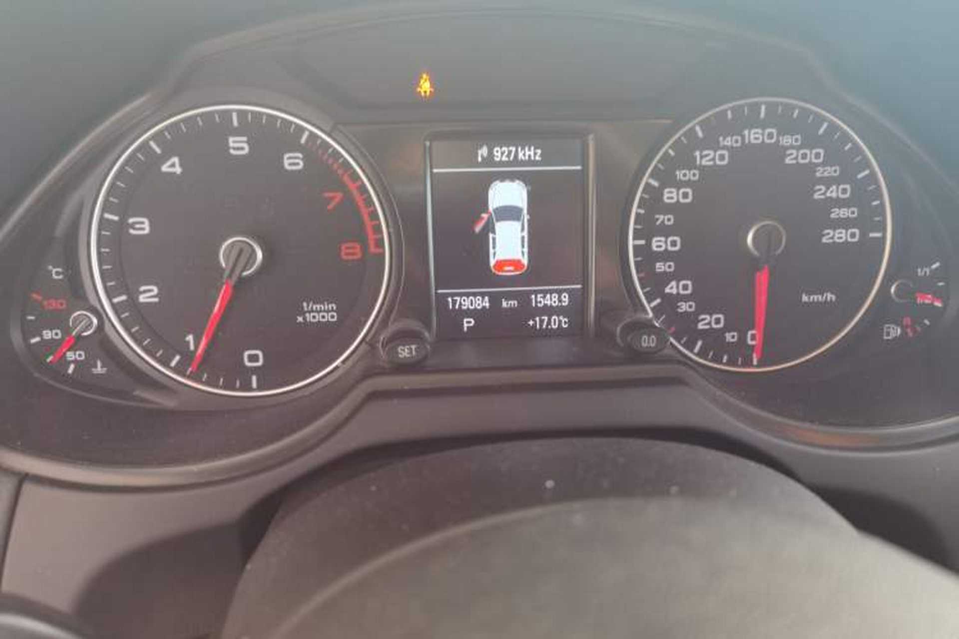 Used Audi Q5 2017 Plus 40 TFSI Comfort Model Odometer Close Up