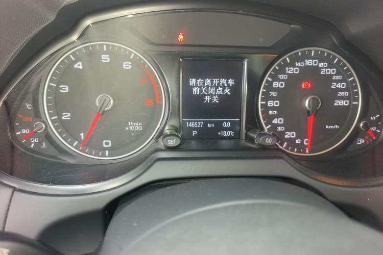 Used Audi Q5 2017 Plus 40 TFSI Technology Model Odometer Close Up