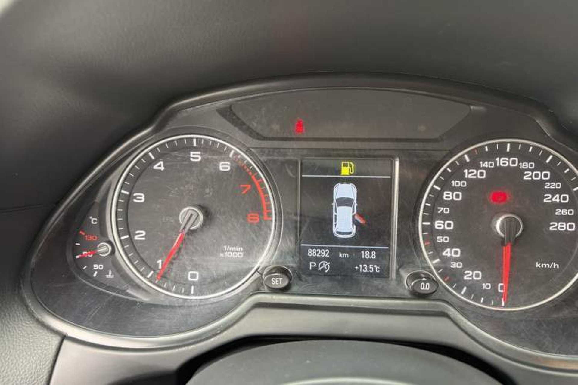 Used Audi Q5 2017 Plus 40 TFSI Technology Model Odometer Close Up