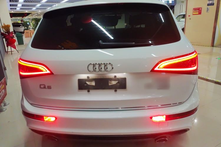 Used Audi Q5 2017 Plus 40 TFSI Ambition Model Rear