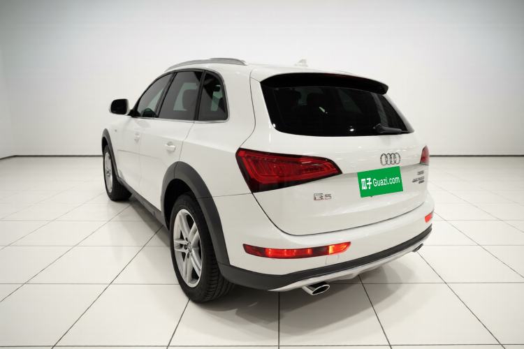 Used Audi Q5 2017 Plus 40 TFSI Technology Model Rear Left 45 Deg