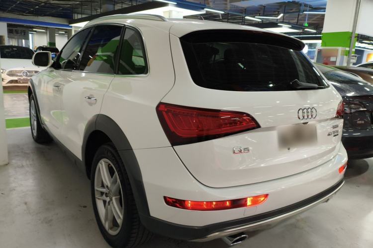 Used Audi Q5 2017 Plus 40 TFSI Technology Model Rear Left 45 Deg