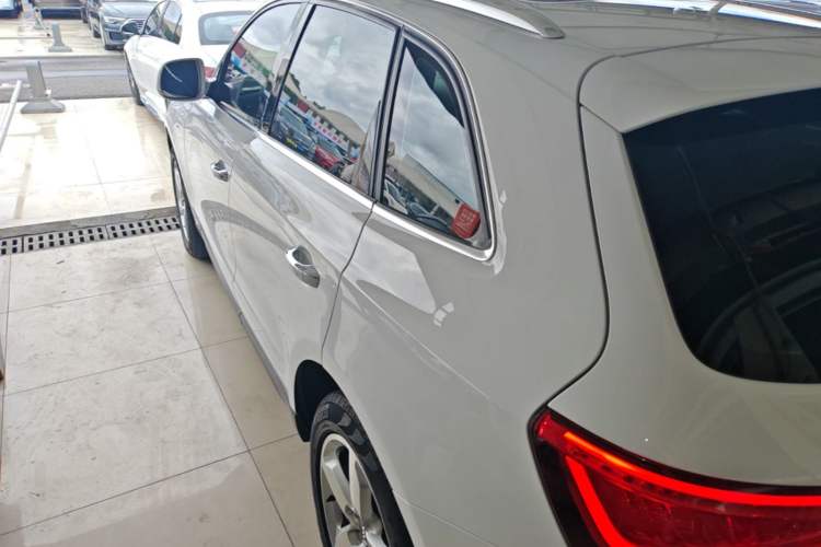Used Audi Q5 2017 40 TFSI Ambition Edition Rear Left 45 Deg