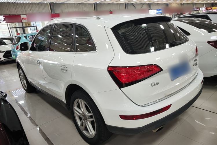 Used Audi Q5 2017 40 TFSI Technology Edition Rear Left 45 Deg