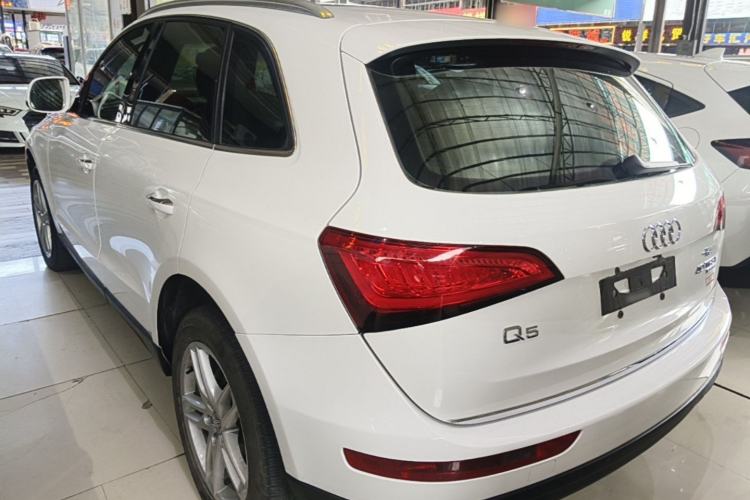 Used Audi Q5 2017 40 TFSI Technology Edition Rear Left 45 Deg