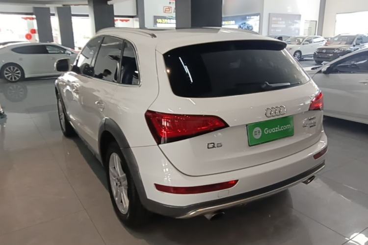 Used Audi Q5 2017 Plus 40 TFSI Technology Model Rear Left 45 Deg