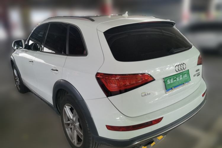 Used Audi Q5 2017 Plus 40 TFSI Comfort Model Rear Left 45 Deg