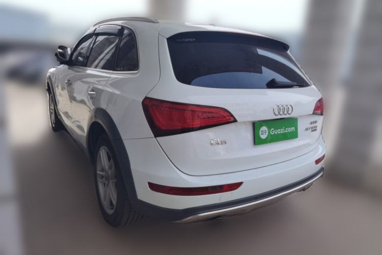 Used Audi Q5 2017 Plus 40 TFSI Comfort Model Rear Left 45 Deg