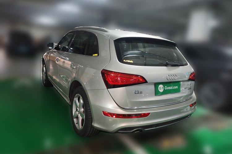 Used Audi Q5 2017 Plus 40 TFSI Ambition Model Rear Left 45 Deg