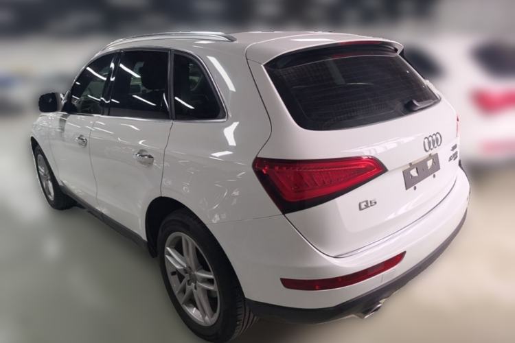 Used Audi Q5 2017 40 TFSI Technology Edition Rear Left 45 Deg