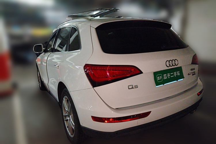 Used Audi Q5 2017 40 TFSI Comfort Model Rear Left 45 Deg