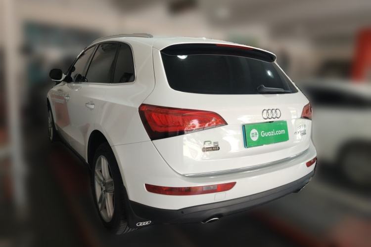 Used Audi Q5 2017 40 TFSI Comfort Model Rear Left 45 Deg