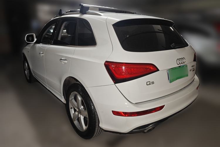 Used Audi Q5 2017 Plus 40 TFSI Ambition Model Rear Left 45 Deg