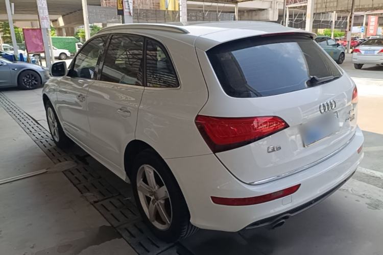 Used Audi Q5 2017 Plus 40 TFSI Ambition Model Rear Left 45 Deg