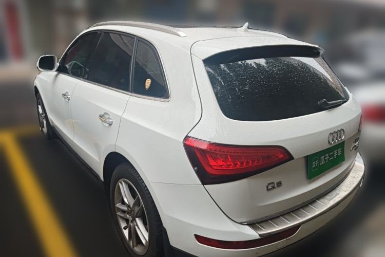 Used Audi Q5 2017 40 TFSI Comfort Model Rear Left 45 Deg