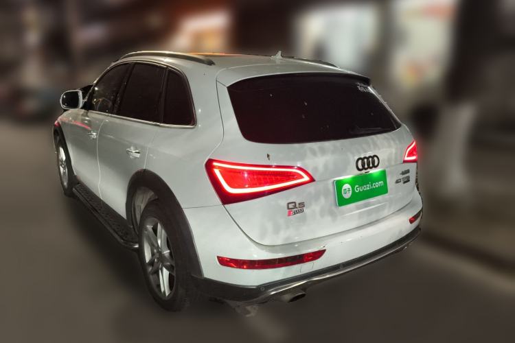 Used Audi Q5 2017 Plus 40 TFSI Comfort Model Rear Left 45 Deg