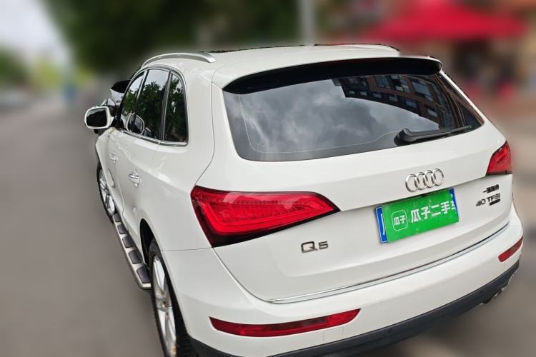 Used Audi Q5 2017 Plus 40 TFSI Ambition Model Rear Left 45 Deg