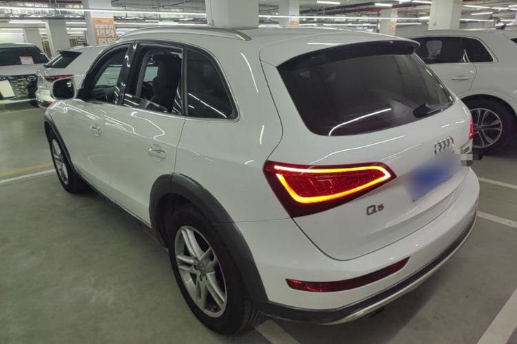 Used Audi Q5 2017 Plus 40 TFSI Technology Model Rear Left 45 Deg