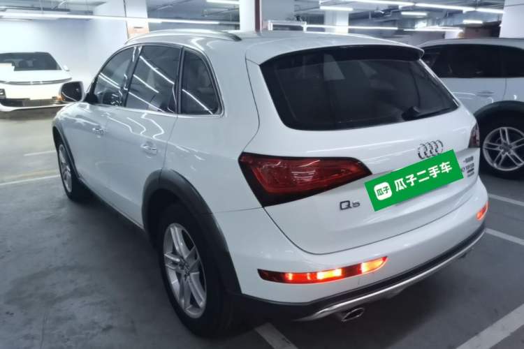 Used Audi Q5 2017 Plus 40 TFSI Technology Model Rear Left 45 Deg