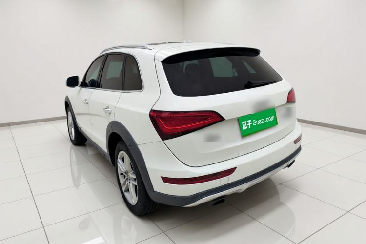 Used Audi Q5 2017 Plus 40 TFSI Technology Model Rear Left 45 Deg