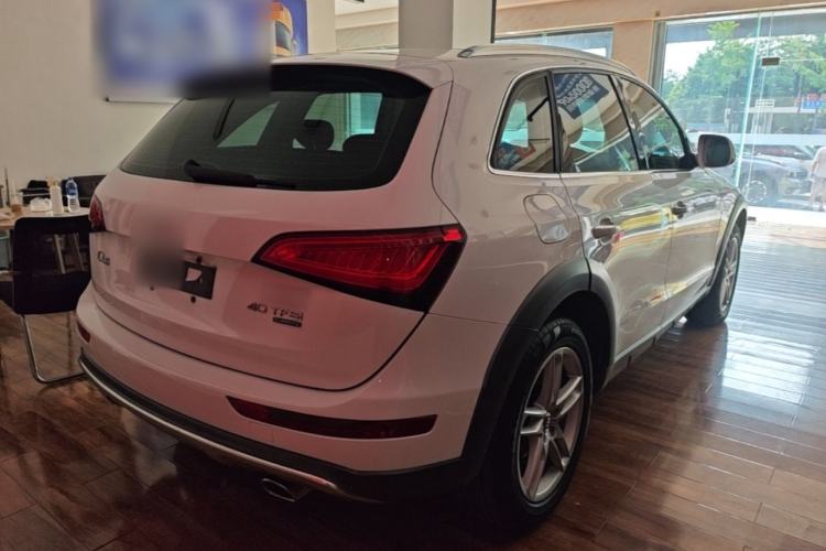 Used Audi Q5 2017 Plus 40 TFSI Technology Model Rear Right 45 Deg
