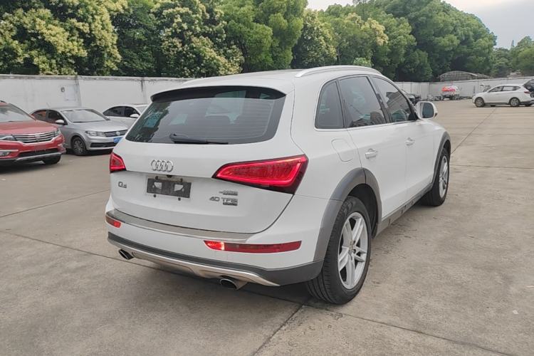 Used Audi Q5 2017 Plus 40 TFSI Technology Model Rear Right 45 Deg