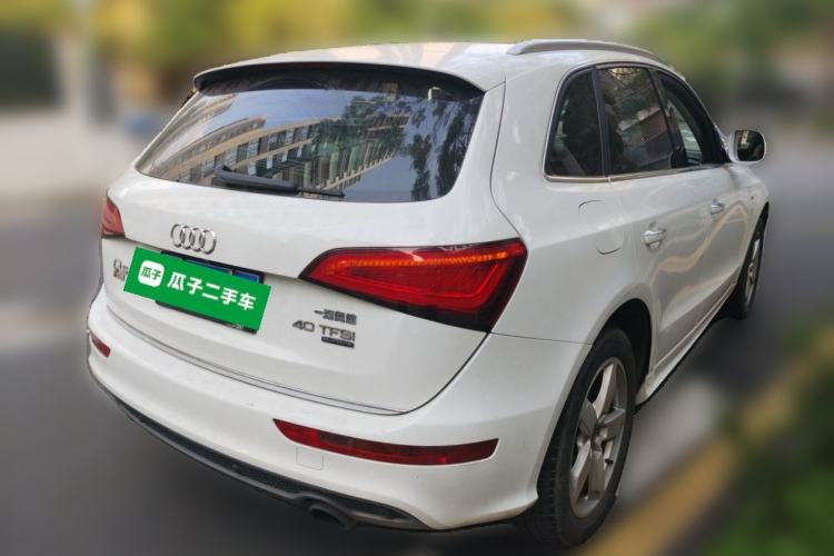 Used Audi Q5 2017 Plus 40 TFSI Ambition Model Rear Right 45 Deg