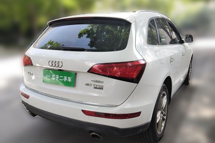 Used Audi Q5 2017 40 TFSI Technology Edition Rear Right 45 Deg