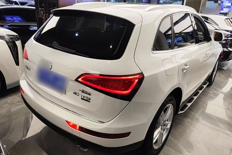 Used Audi Q5 2017 40 TFSI Technology Edition Rear Right 45 Deg