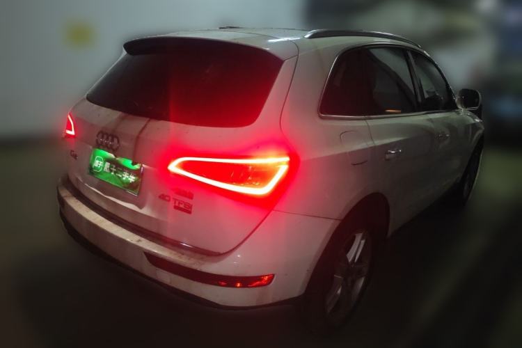 Used Audi Q5 2017 40 TFSI Technology Edition Rear Right 45 Deg