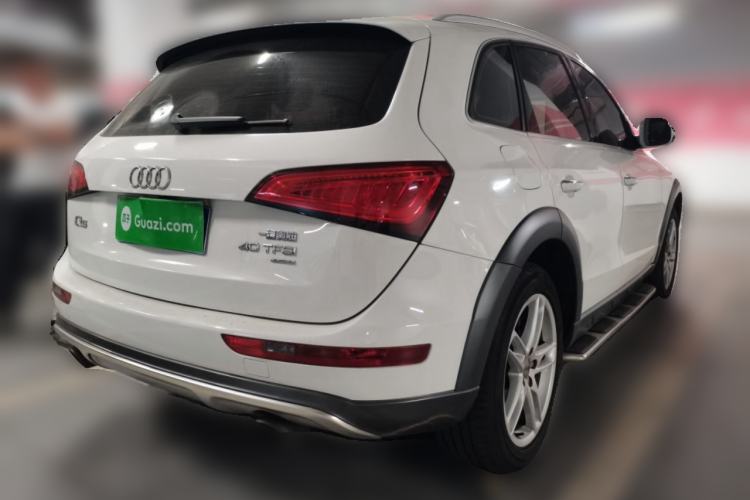 Used Audi Q5 2017 Plus 40 TFSI Technology Model Rear Right 45 Deg